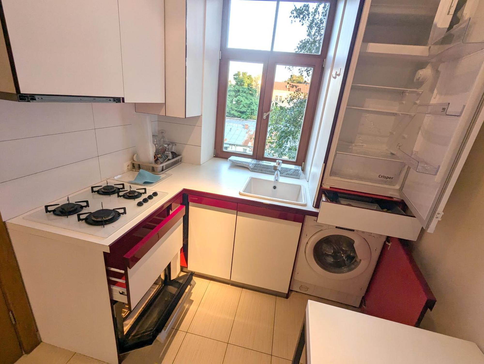 Midcentury Modern, Quiet, 40M Studio With Bath Riga Bagian luar foto
