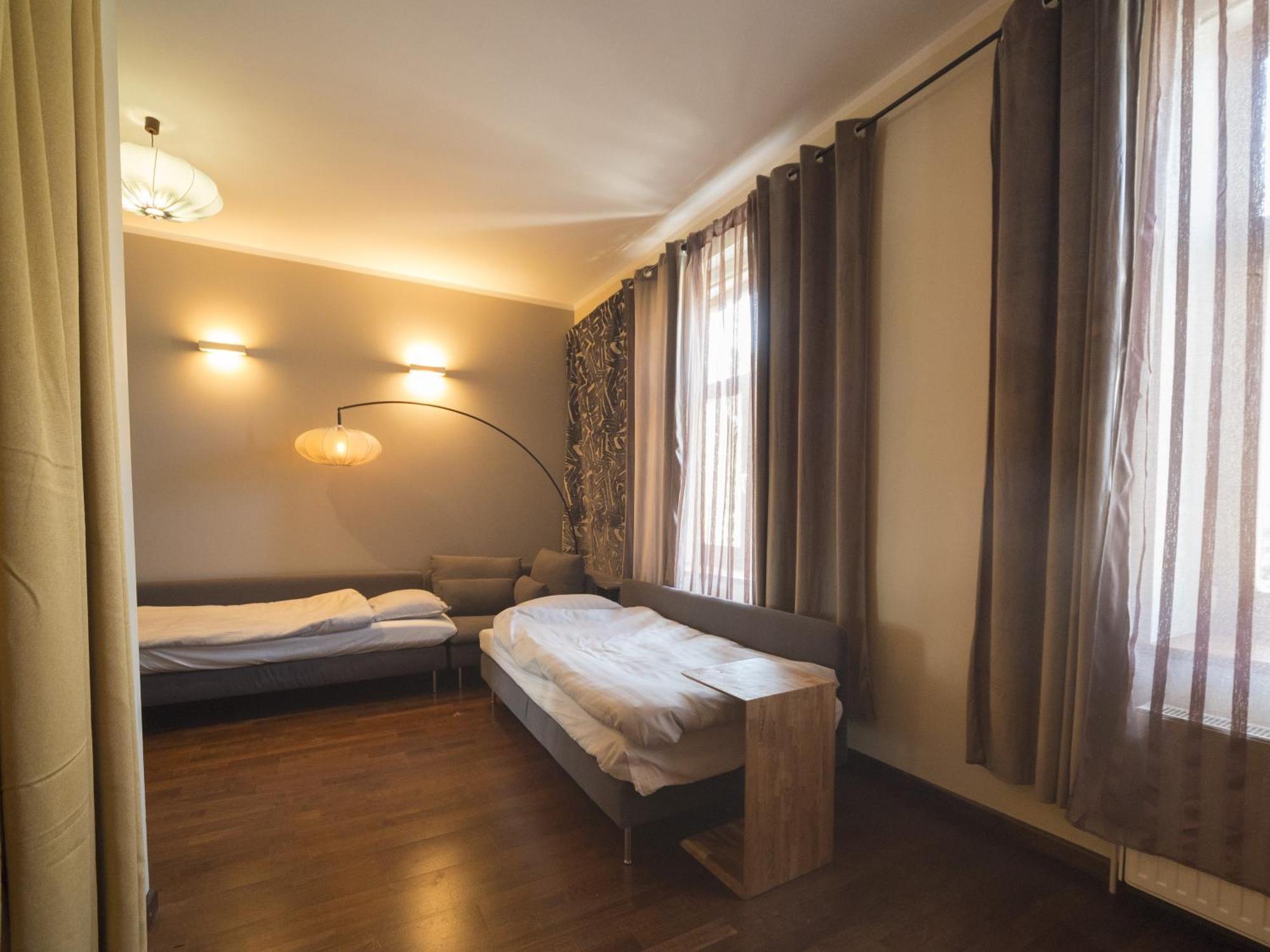 Midcentury Modern, Quiet, 40M Studio With Bath Riga Bagian luar foto